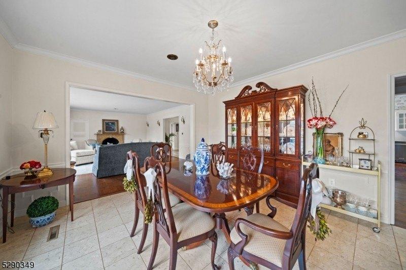 Formal Dinning Room - 1