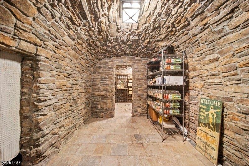 Wine Celler - 2